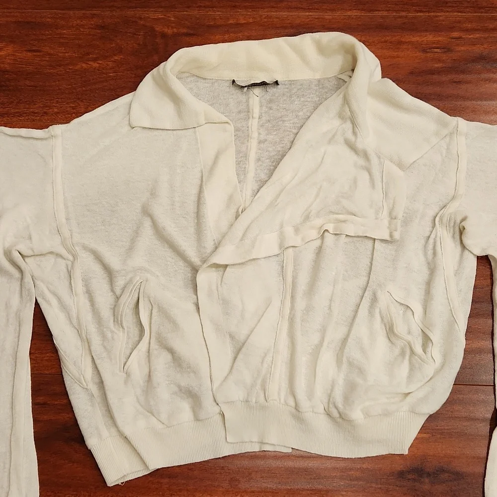 BCBGMAXAZRIA Cardigan size L - Picture 3 of 5